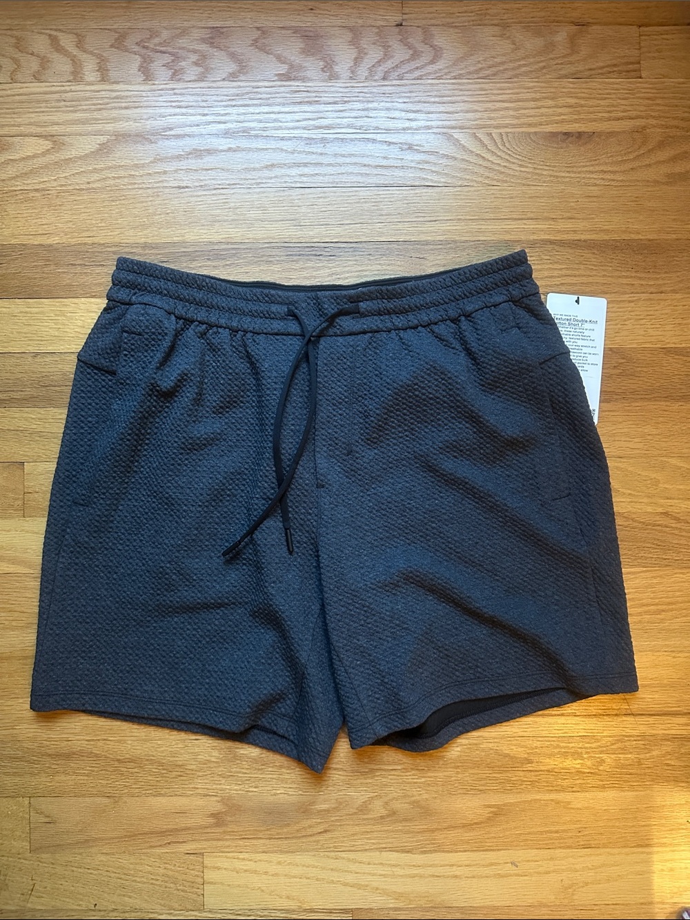 Lululemon Men’s Textured Double-Knit Cotton Short 7"